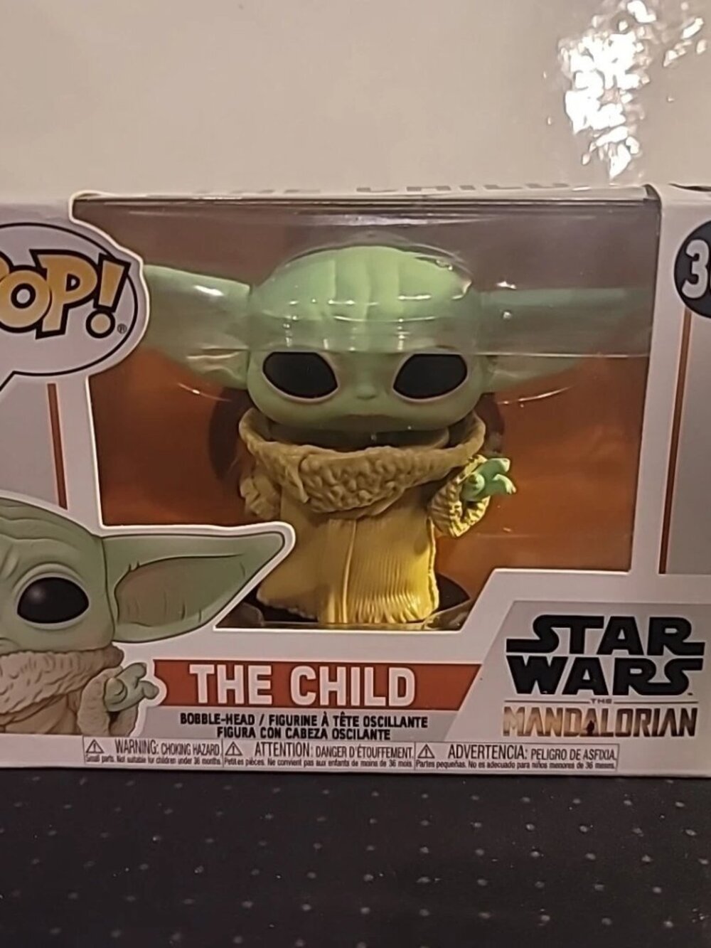 Funko Pop ! Star Wars The Mandalorian #368 The Child; Baby Yoda Grogu Figure